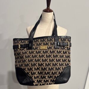 Michael Kors Signature Logo Mirella Large Tote Bag